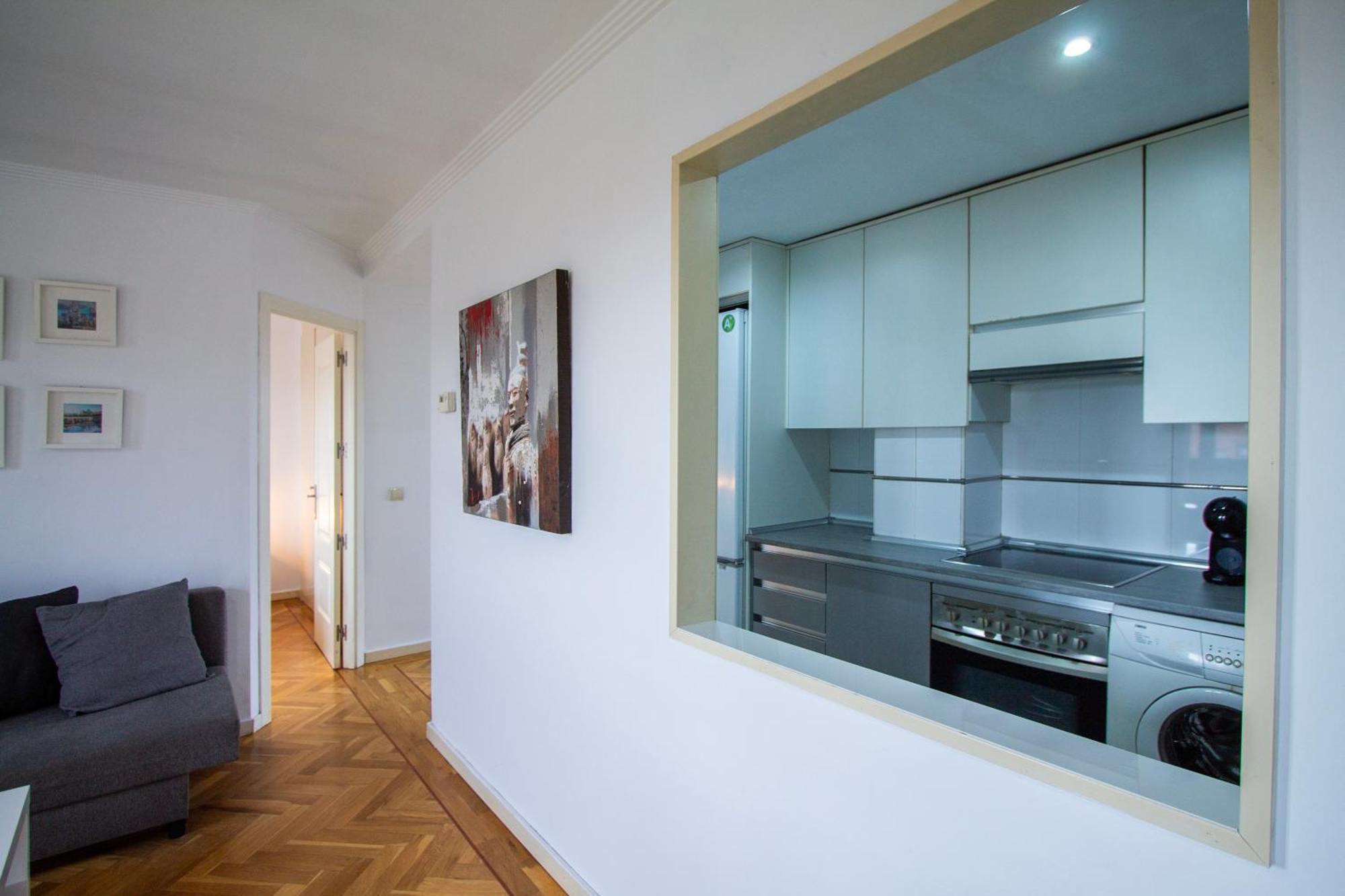 Apartamentos Cinco Rosas Мадрид Екстер'єр фото