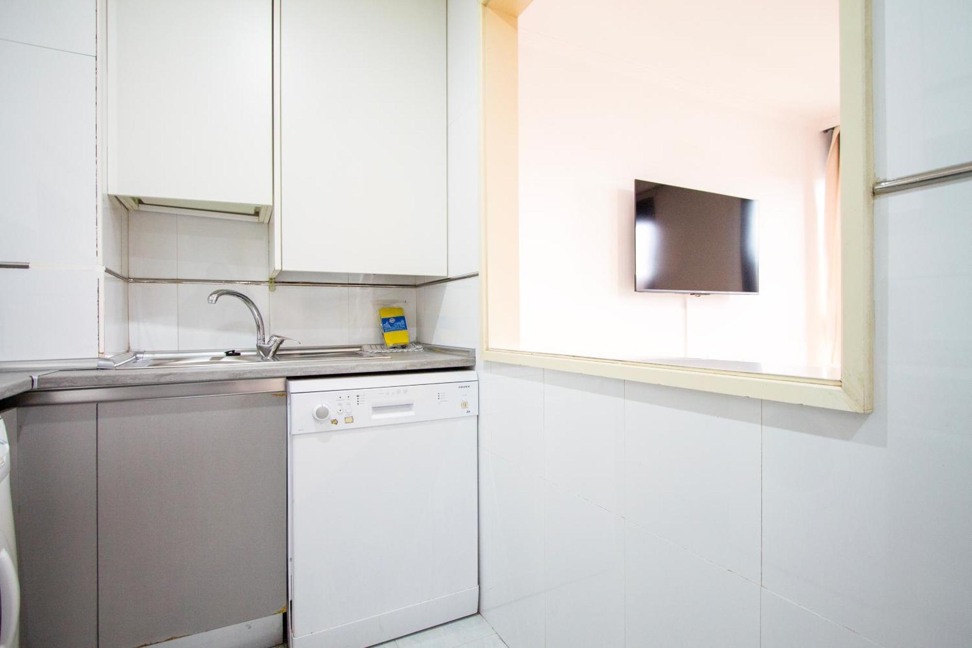 Apartamentos Cinco Rosas Мадрид Екстер'єр фото