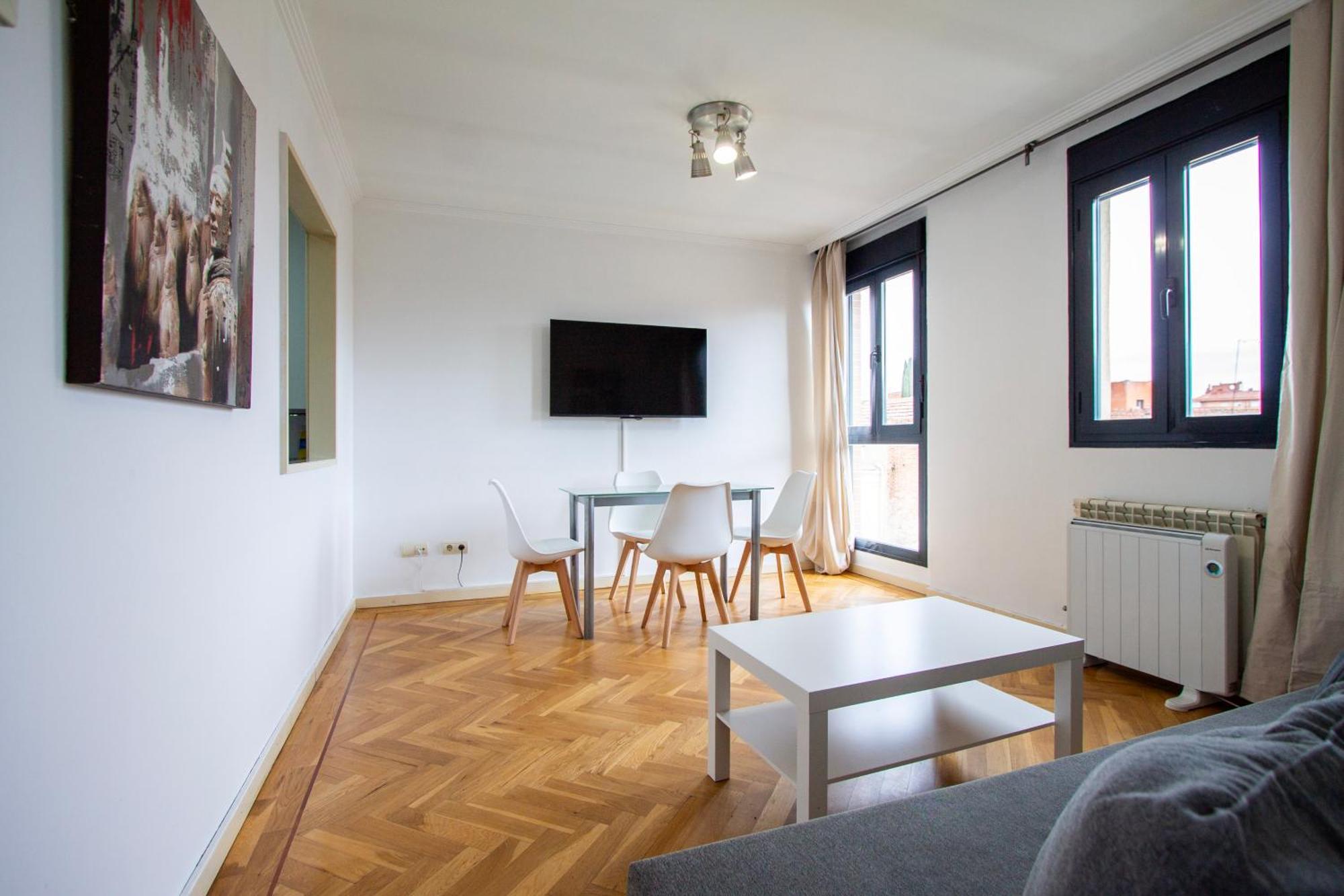 Apartamentos Cinco Rosas Мадрид Екстер'єр фото